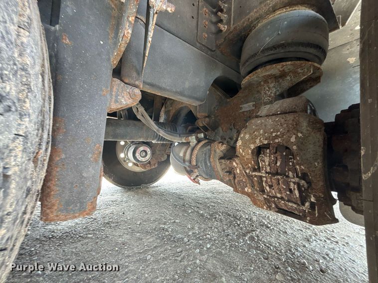 image for item ET8013 2004 Blue Bird 4500 coach bus