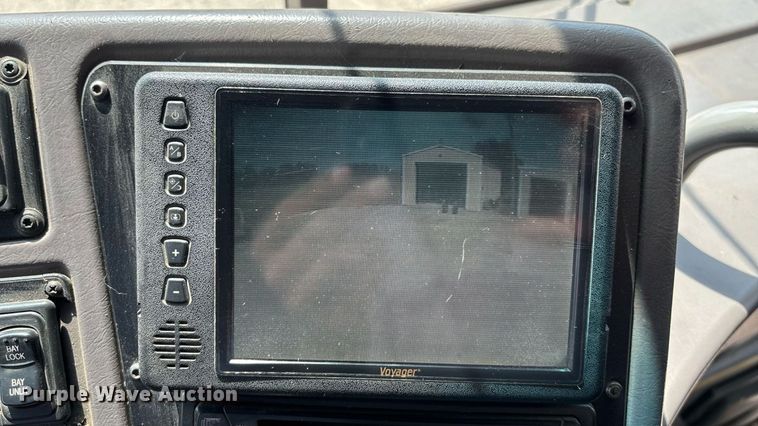 image for item ET8013 2004 Blue Bird 4500 coach bus