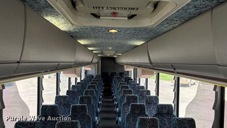 image for item ET8013 2004 Blue Bird 4500 coach bus