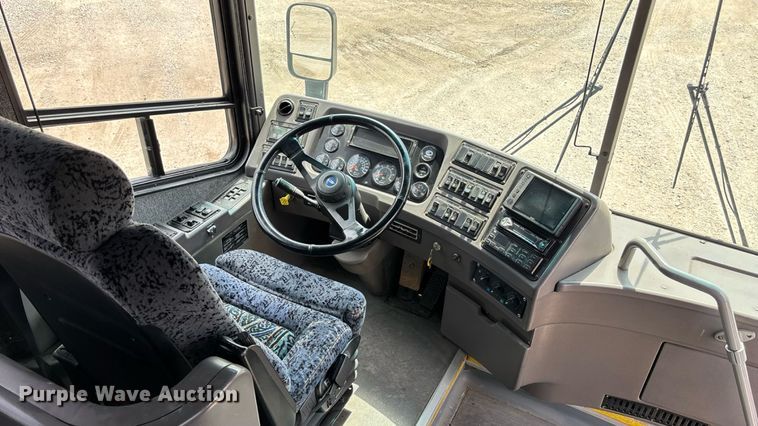 image for item ET8013 2004 Blue Bird 4500 coach bus