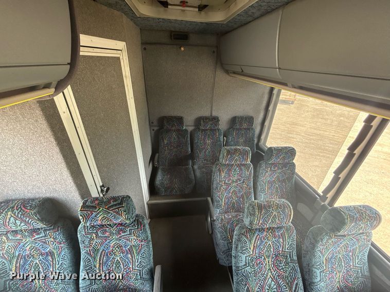 image for item ET8013 2004 Blue Bird 4500 coach bus