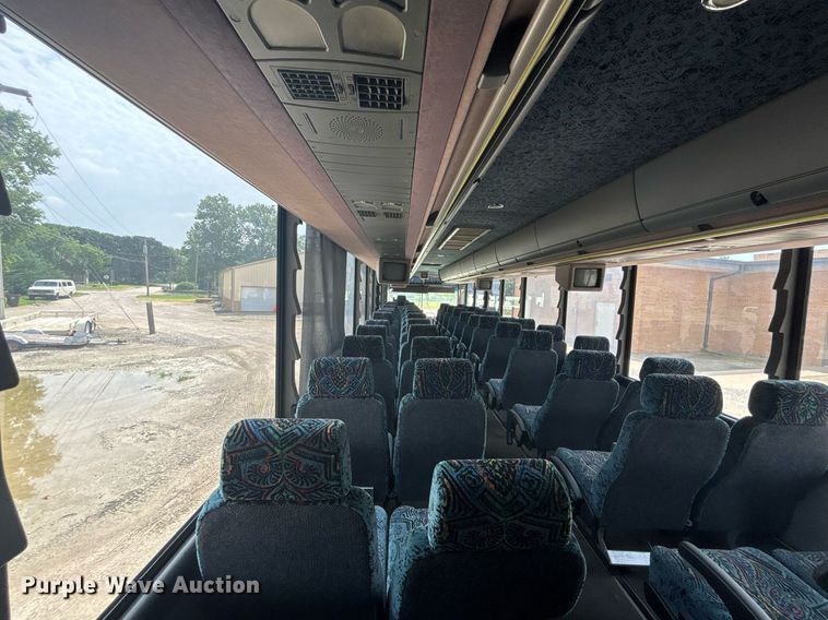 image for item ET8013 2004 Blue Bird 4500 coach bus