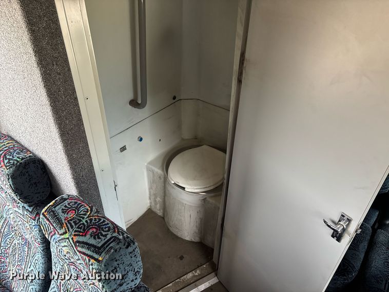 image for item ET8013 2004 Blue Bird 4500 coach bus