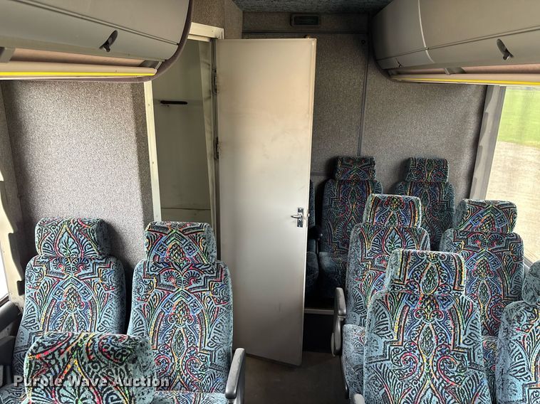 image for item ET8013 2004 Blue Bird 4500 coach bus