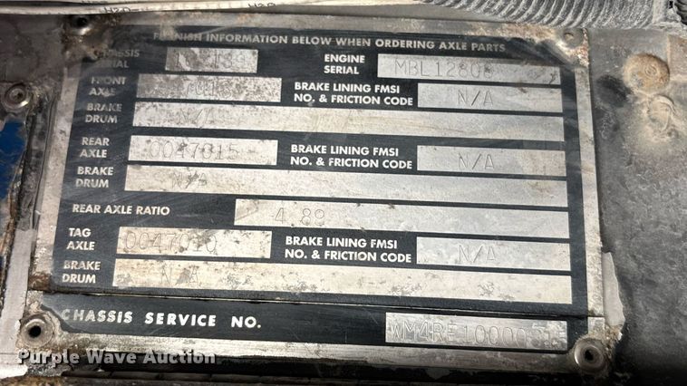 image for item ET8013 2004 Blue Bird 4500 coach bus