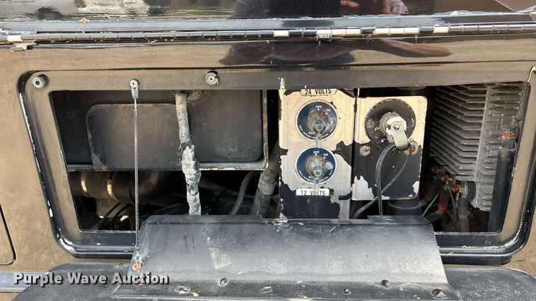 image for item ET8013 2004 Blue Bird 4500 coach bus