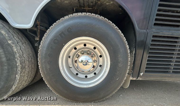 image for item ET8013 2004 Blue Bird 4500 coach bus