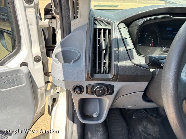 image for item HI9322 2018 Ford Transit 350 van