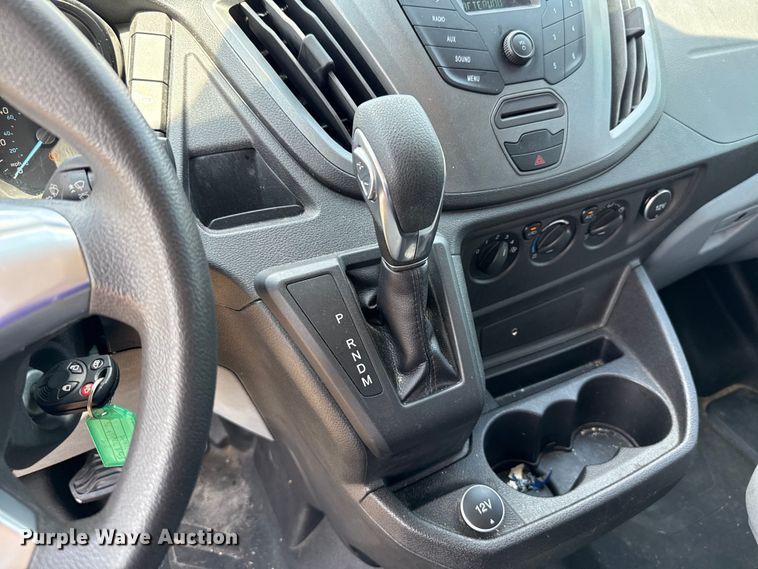 image for item HI9322 2018 Ford Transit 350 van