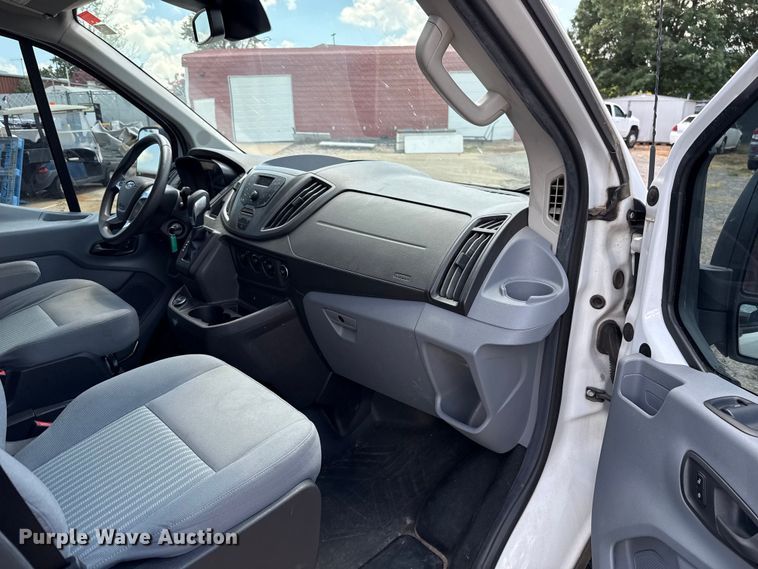 image for item HI9322 2018 Ford Transit 350 van