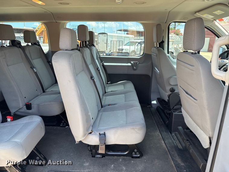 image for item HI9322 2018 Ford Transit 350 van