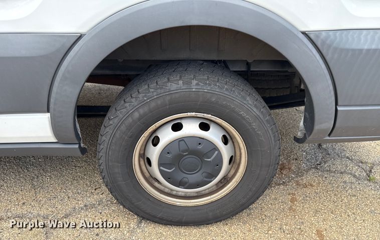 image for item HI9322 2018 Ford Transit 350 van