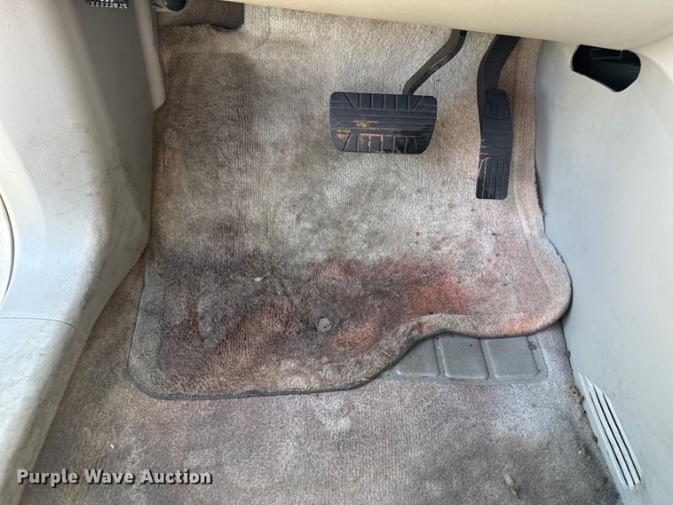 image for item HI9323 2008 Saturn VUE XE SUV