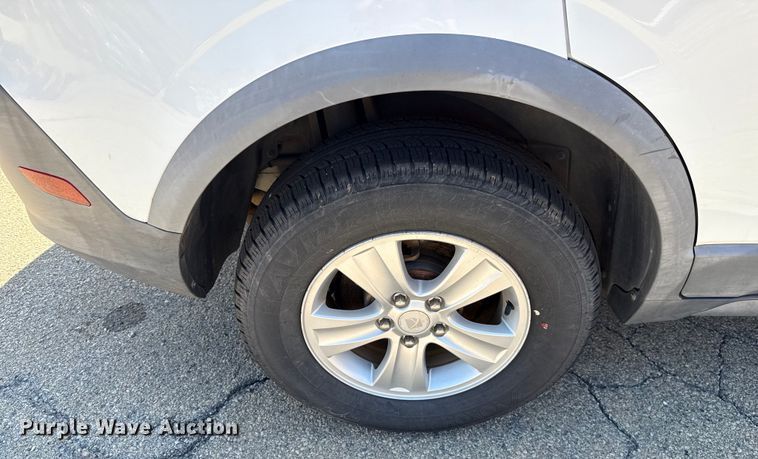 image for item HI9323 2008 Saturn VUE XE SUV