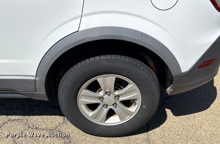 image for item HI9323 2008 Saturn VUE XE SUV