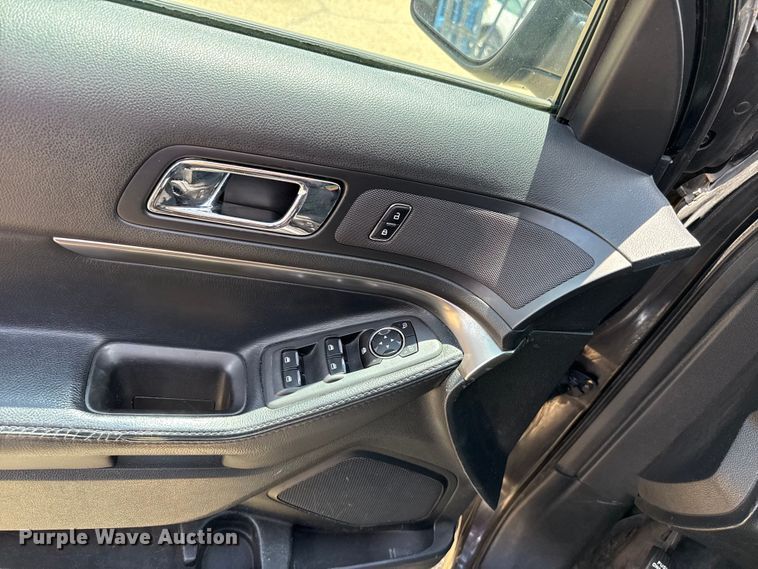 image for item HI9324 2016 Ford Explorer Police Interceptor SUV