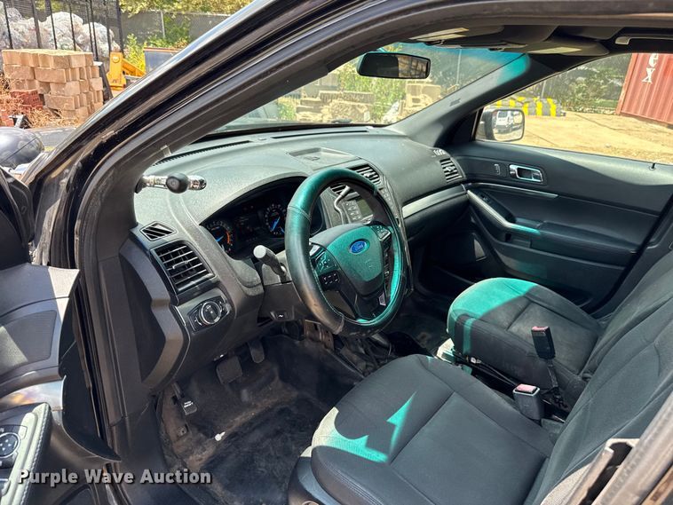 image for item HI9324 2016 Ford Explorer Police Interceptor SUV