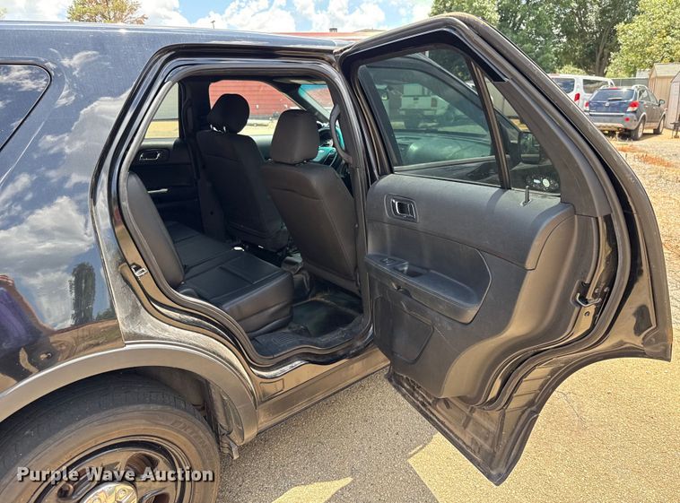 image for item HI9324 2016 Ford Explorer Police Interceptor SUV