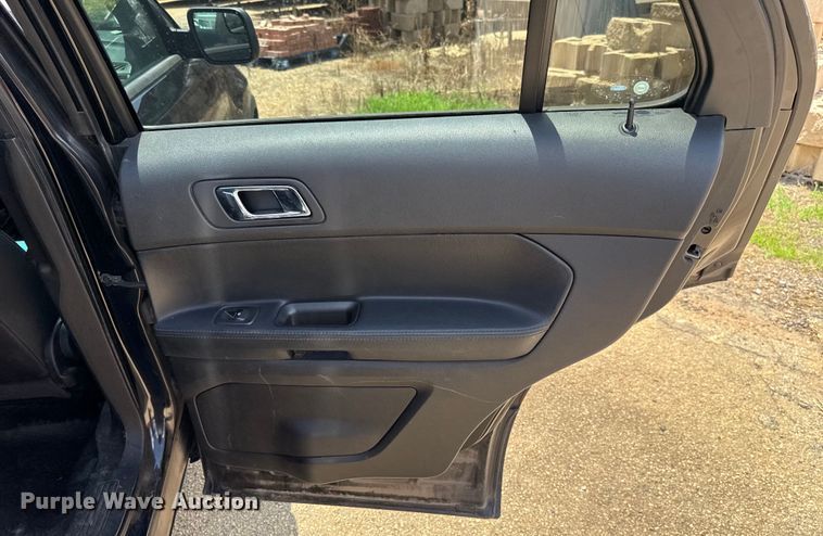 image for item HI9324 2016 Ford Explorer Police Interceptor SUV