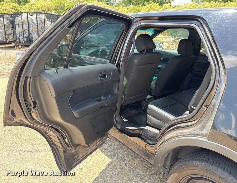 image for item HI9324 2016 Ford Explorer Police Interceptor SUV