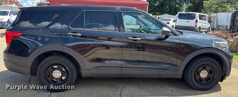 image for item HI9325 2020 Ford Explorer Police Interceptor SUV