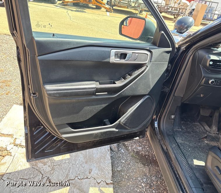 image for item HI9325 2020 Ford Explorer Police Interceptor SUV