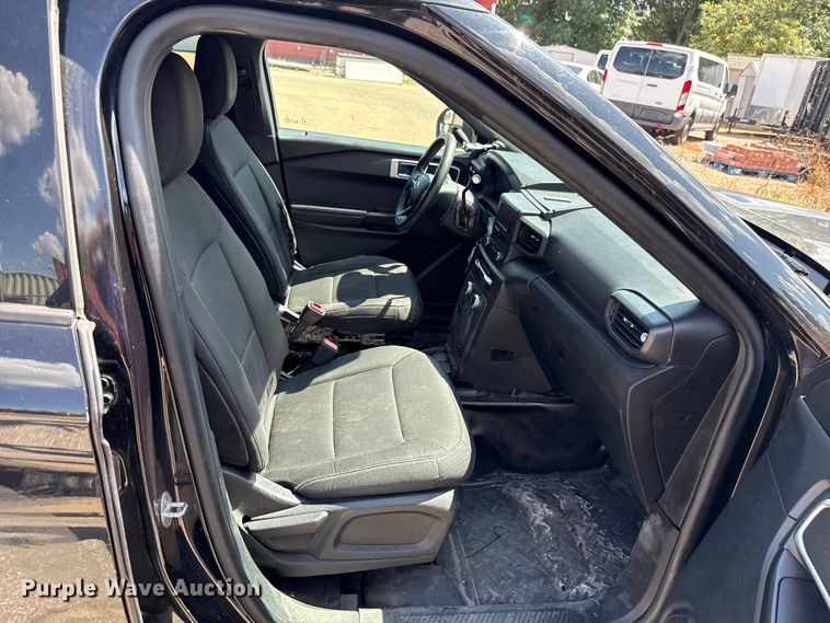 image for item HI9325 2020 Ford Explorer Police Interceptor SUV