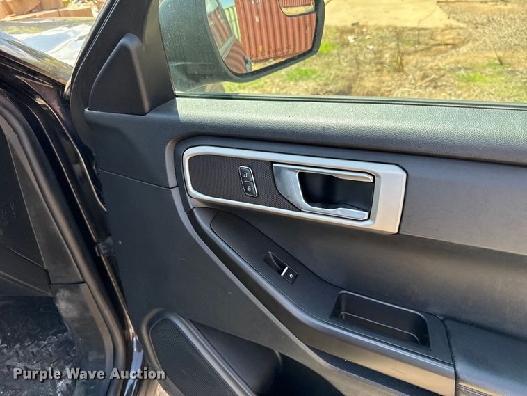 image for item HI9325 2020 Ford Explorer Police Interceptor SUV