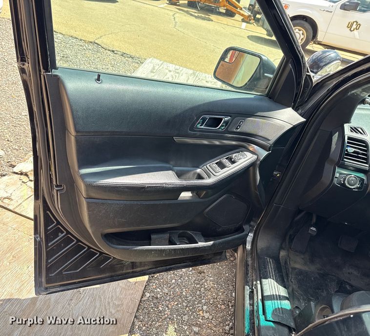 image for item HI9326 2016 Ford Explorer Police Interceptor SUV