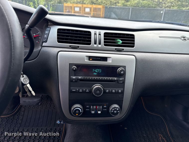 image for item HI9327 2010 Chevrolet Impala Police Cruiser 