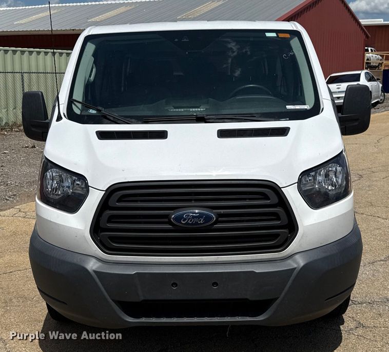 image for item HI9329 2018 Ford Transit 350 van