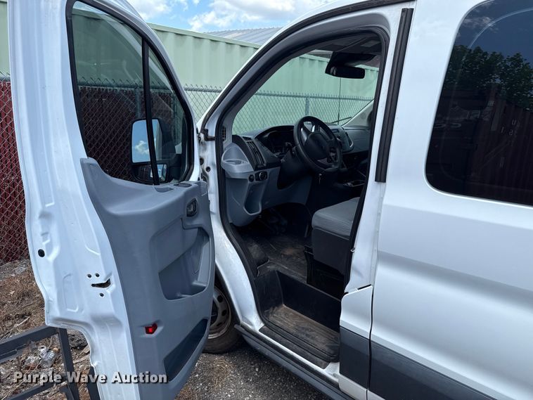 image for item HI9329 2018 Ford Transit 350 van