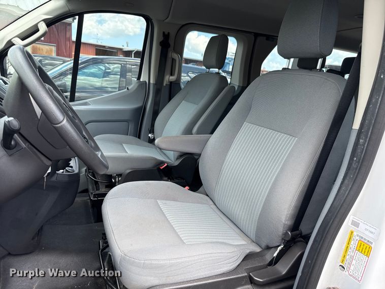 image for item HI9329 2018 Ford Transit 350 van