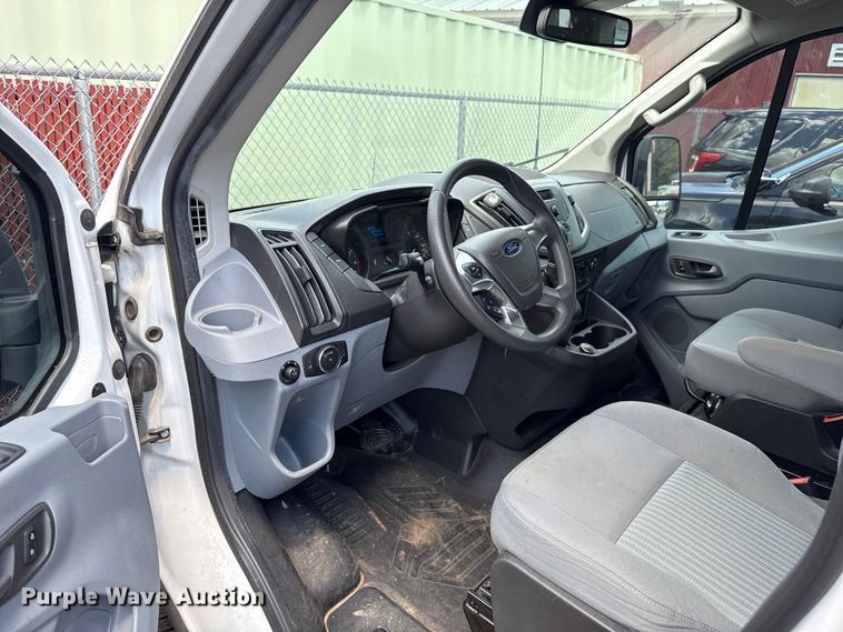 image for item HI9329 2018 Ford Transit 350 van