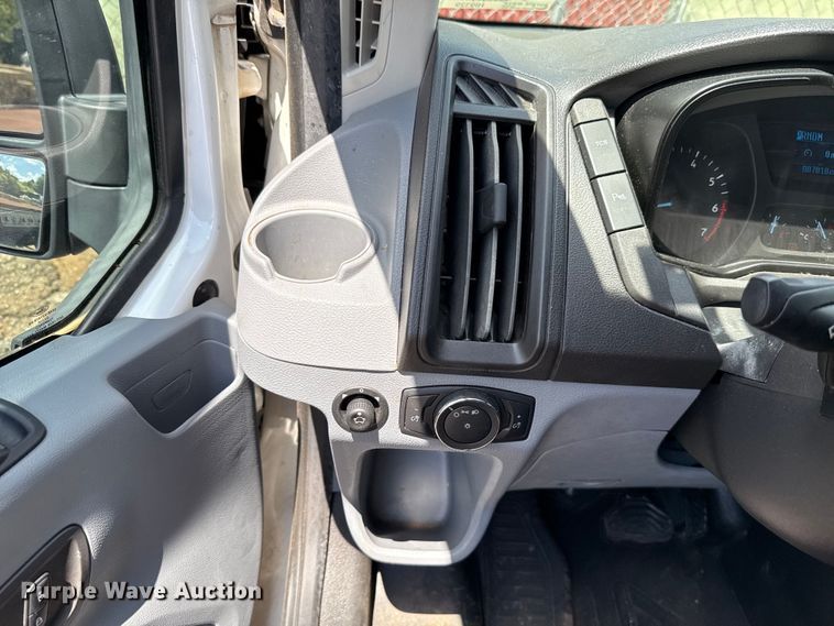 image for item HI9329 2018 Ford Transit 350 van