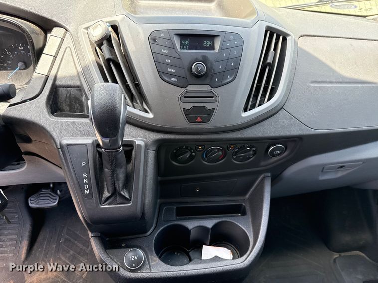 image for item HI9329 2018 Ford Transit 350 van