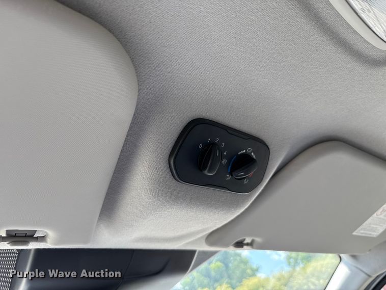 image for item HI9329 2018 Ford Transit 350 van