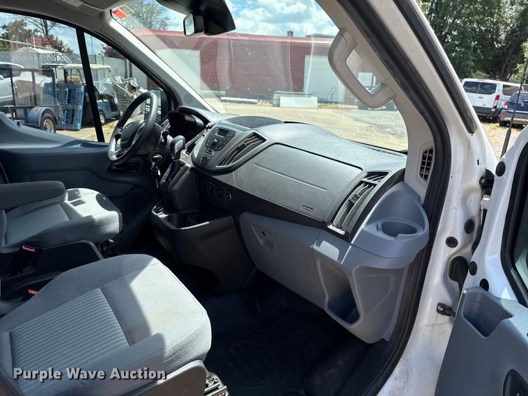 image for item HI9329 2018 Ford Transit 350 van