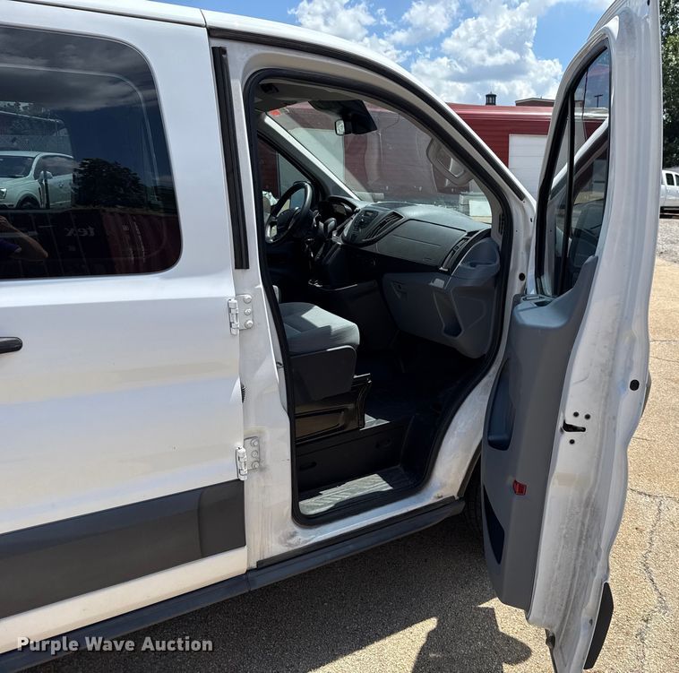 image for item HI9329 2018 Ford Transit 350 van