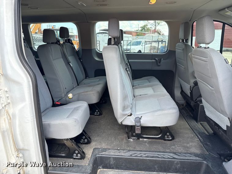 image for item HI9329 2018 Ford Transit 350 van