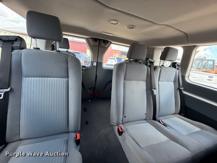 image for item HI9329 2018 Ford Transit 350 van