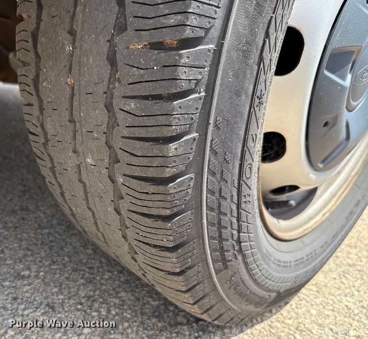 image for item HI9329 2018 Ford Transit 350 van