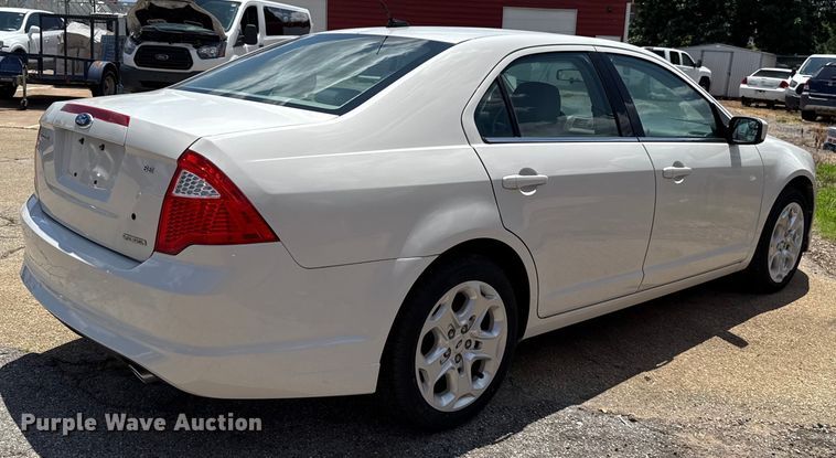 image for item HI9330 2011 Ford Fusion 