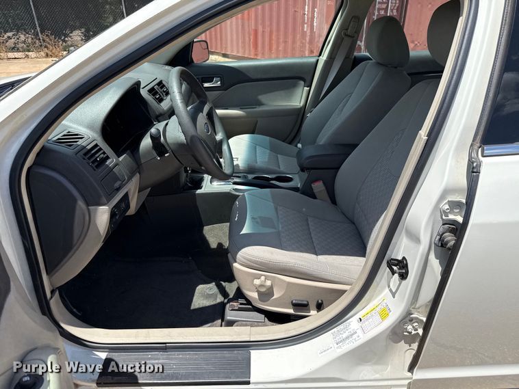 image for item HI9330 2011 Ford Fusion 