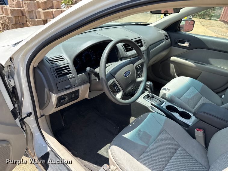 image for item HI9330 2011 Ford Fusion 