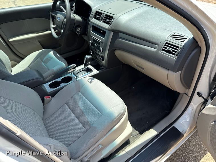 image for item HI9330 2011 Ford Fusion 