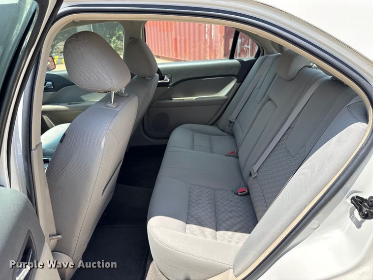 image for item HI9330 2011 Ford Fusion 