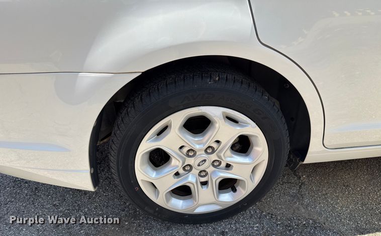 image for item HI9330 2011 Ford Fusion 