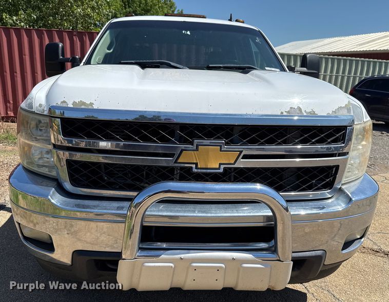 image for item HI9331 2011 Chevrolet Silverado 3500HD Crew Cab pickup truck