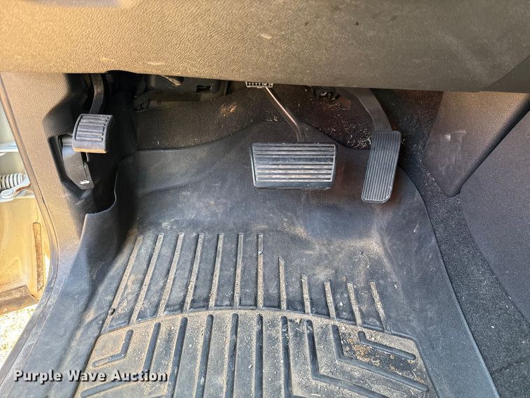 image for item HI9331 2011 Chevrolet Silverado 3500HD Crew Cab pickup truck